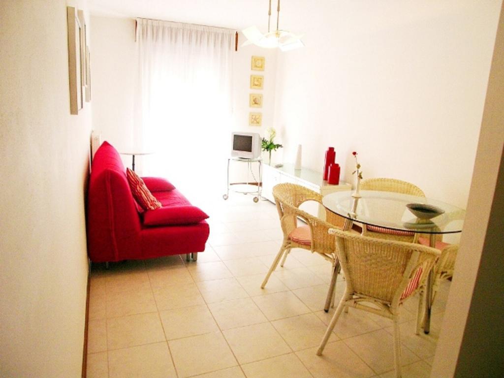 Lina'S Apartment Grado Bagian luar foto